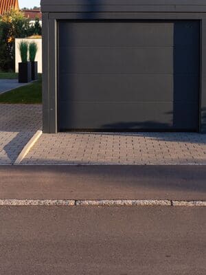 {{ custom_values.service_3 }} in {{custom_values.area_3})