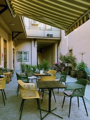 {{ custom_values.service_2 }} in {{custom_values.area_2})