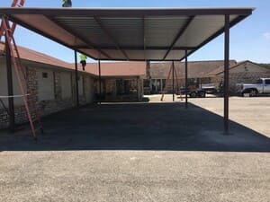 {{ custom_values.service_3 }} in {{custom_values.area_3})