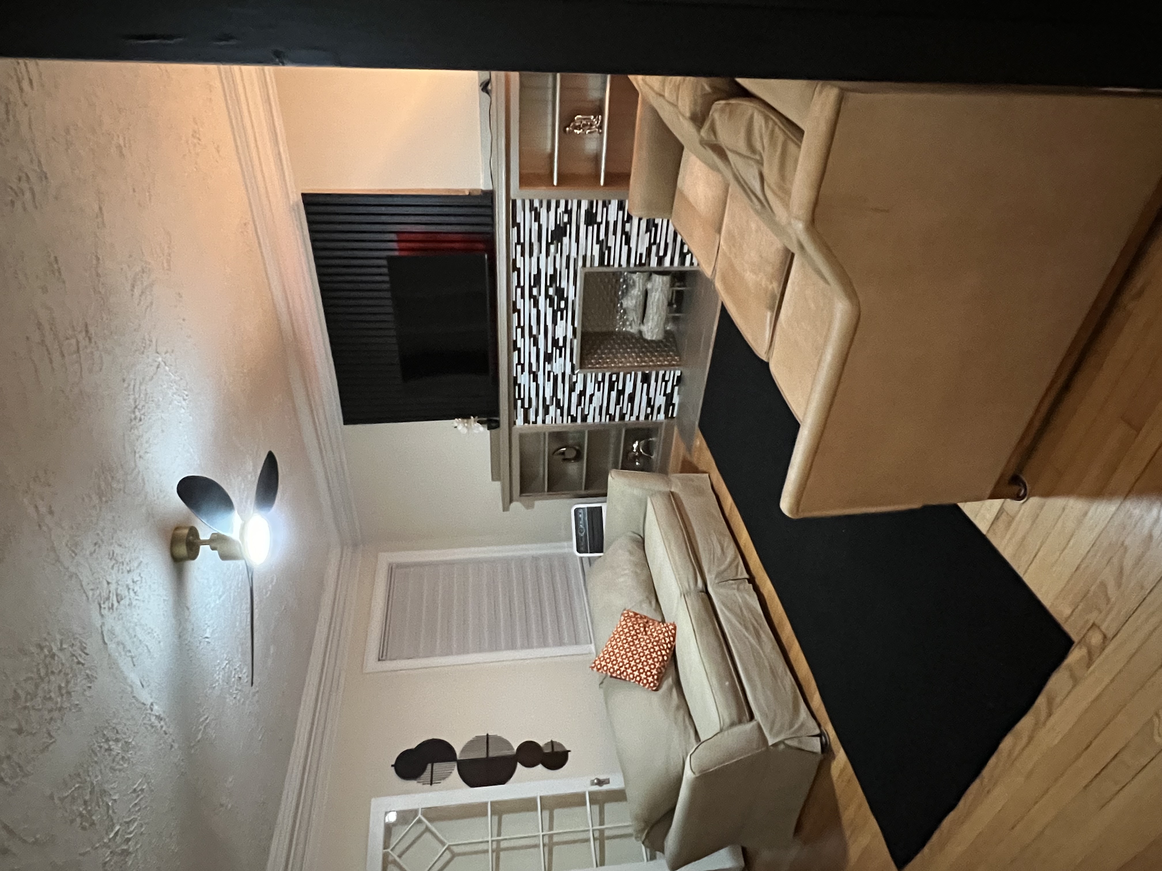 The Lola - First Floor - Livingroom