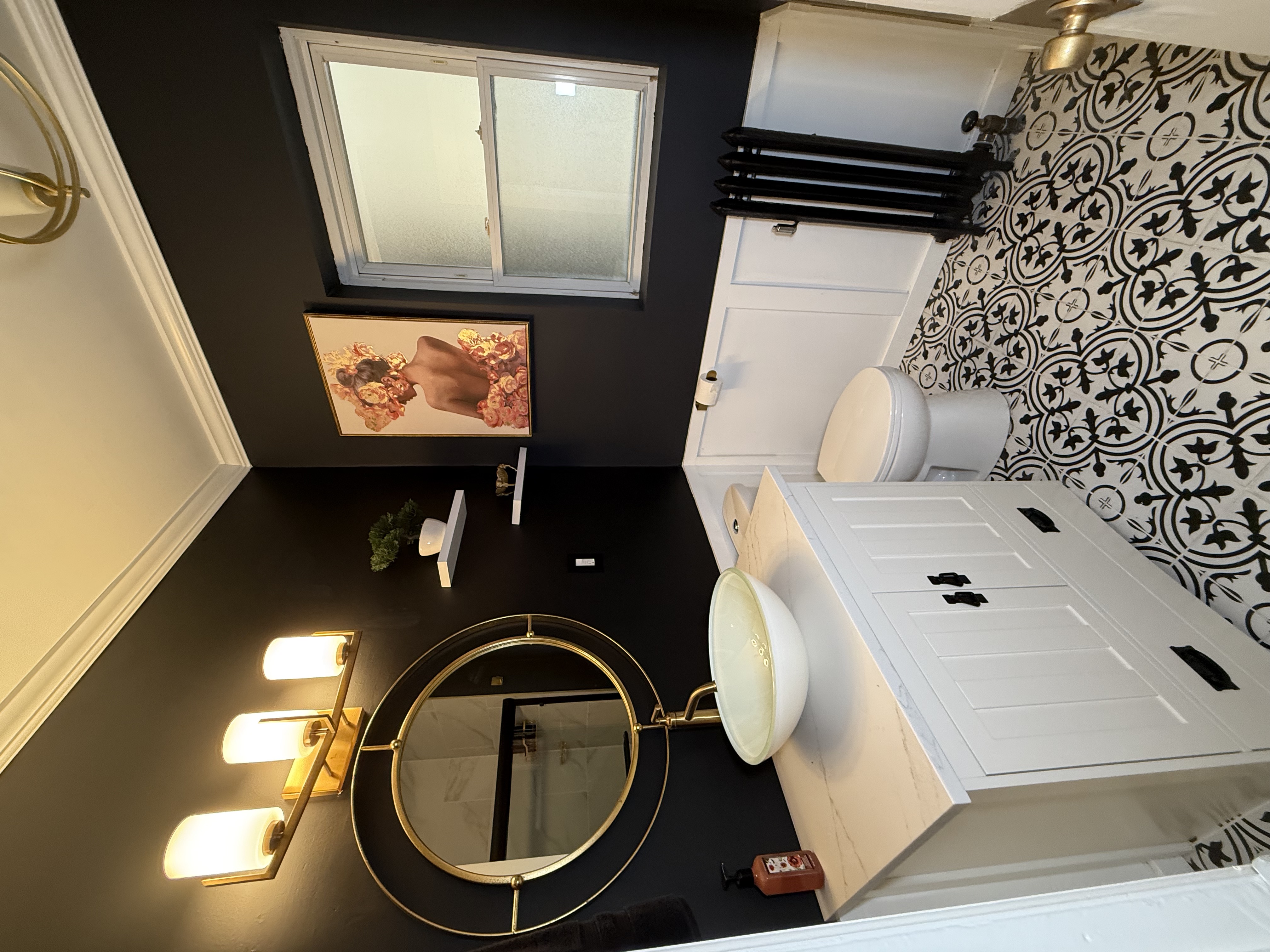 The Herman - Second Floor - The Bathroom