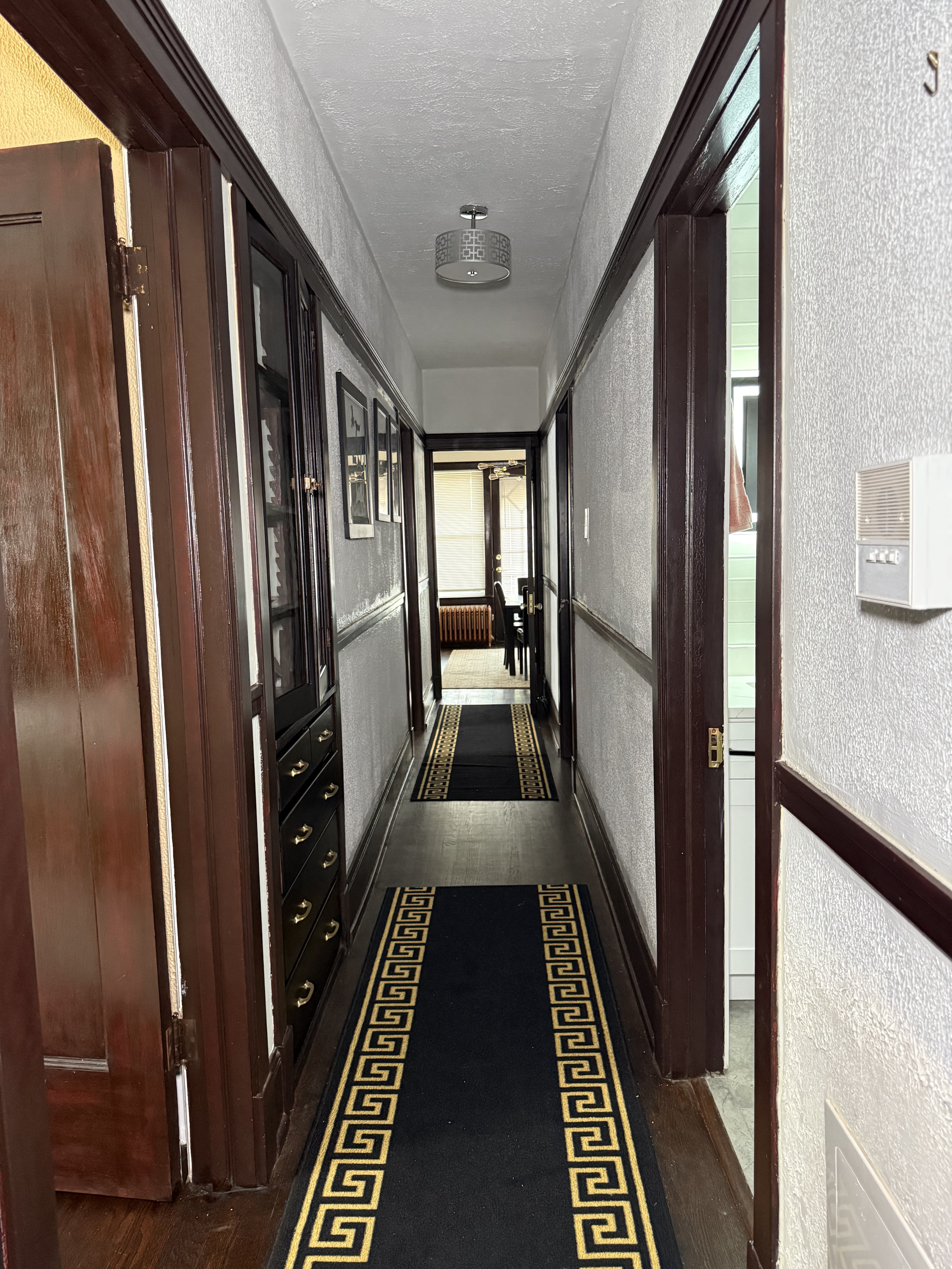 The Vickie - Third Floor - Hallway