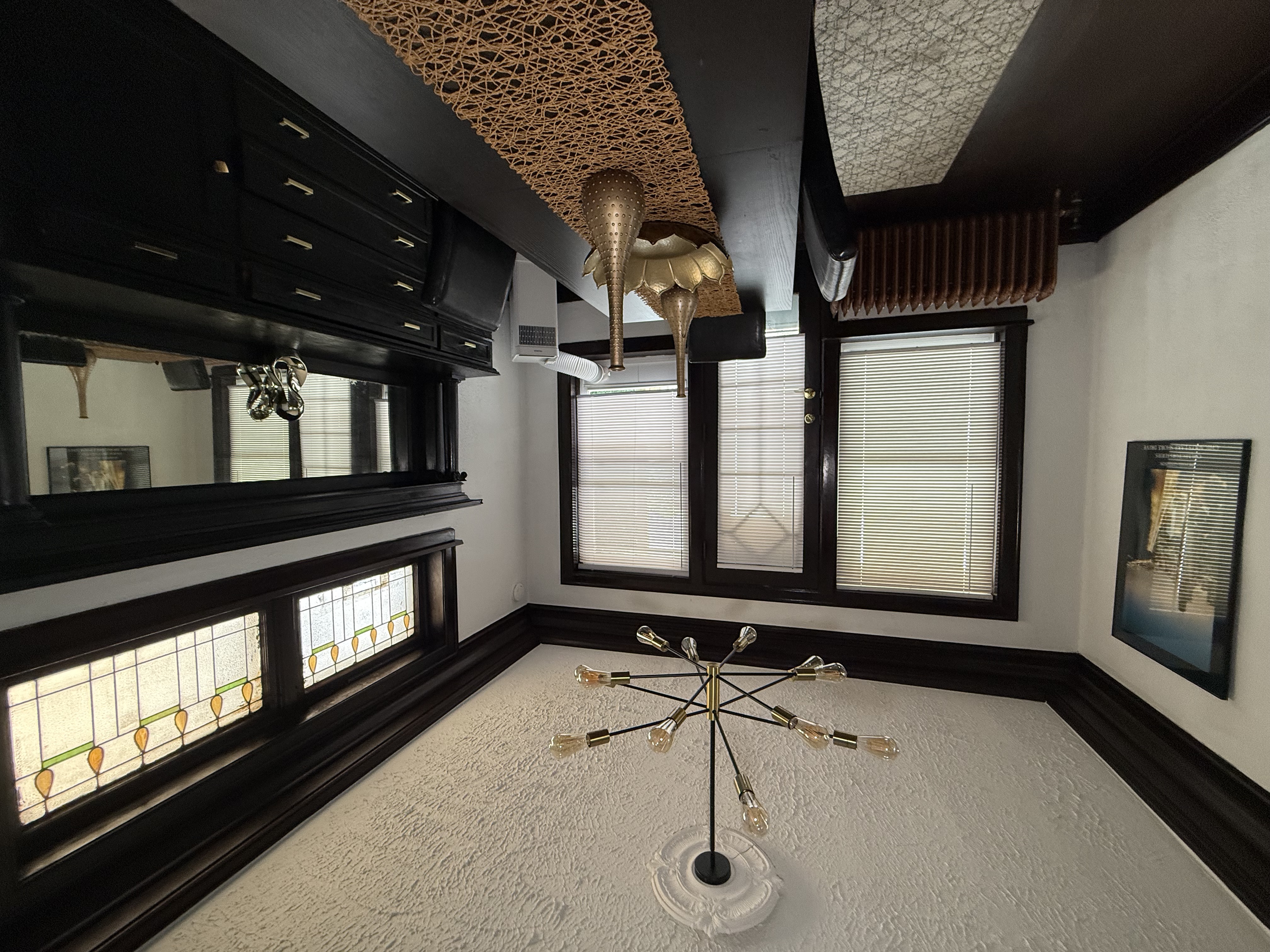 The Vickie - Third Floor - Dining Room