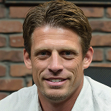 LEO AGUILAR