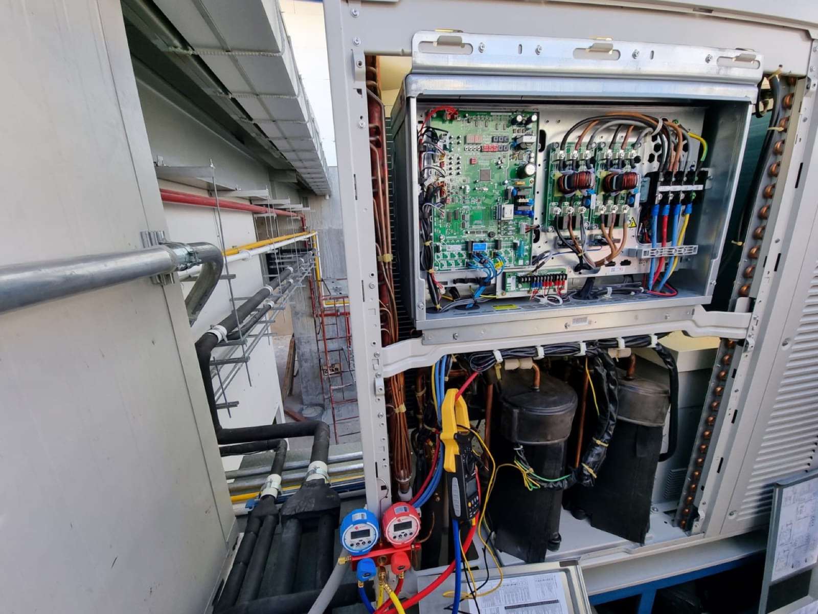 Diagnóstico técnico de unidad VRF