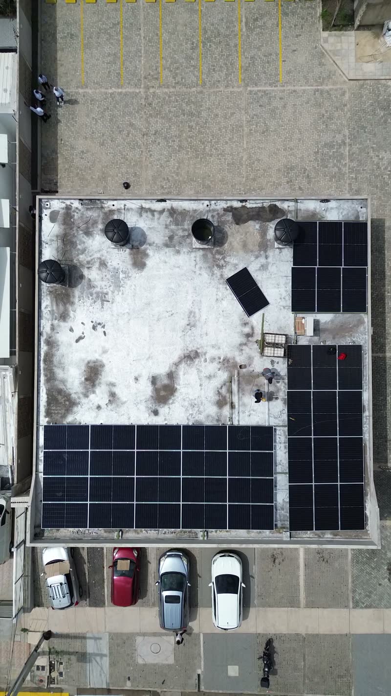 Sistema solar en carnicería de Barranquilla