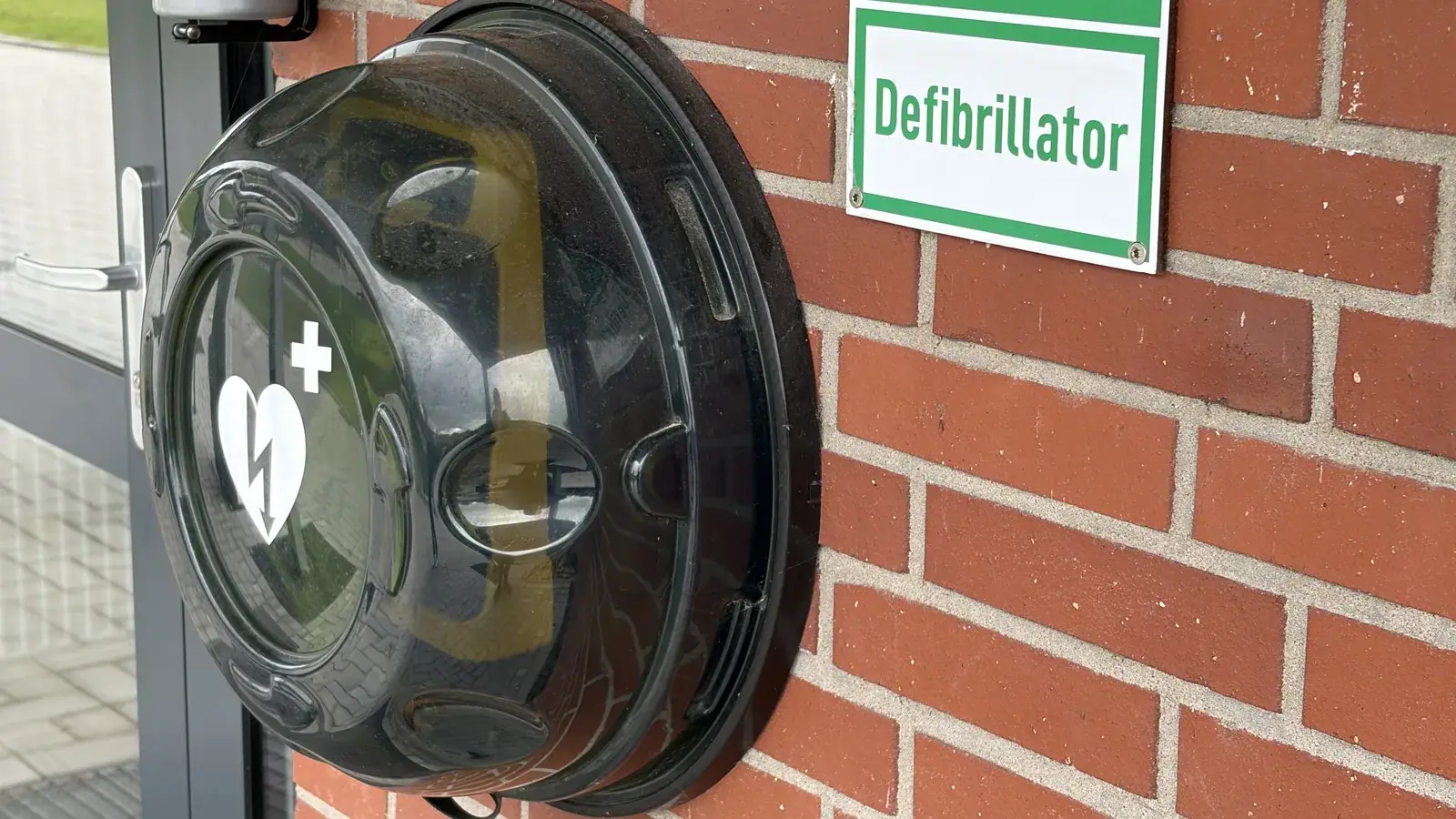 Defibrillator Haus der Vereine