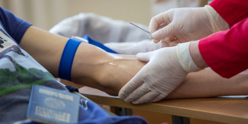 Home Phlebotomy Services Near Me: Pros, Cons, and What Patients Should Know