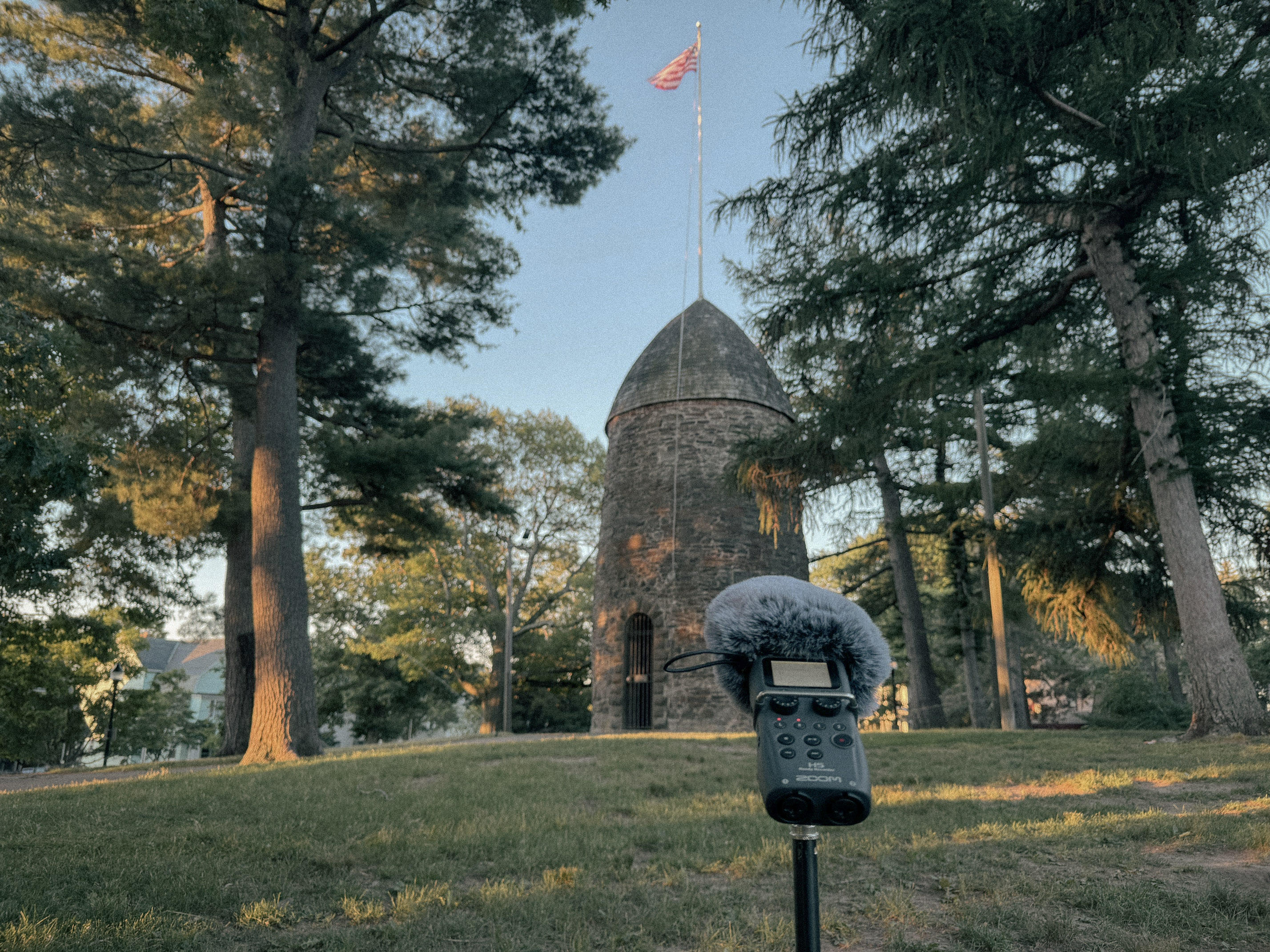 Old Powder House (built 1703) & Zoom recorder in situ. Old Powder House (built 1703) & Zoom recorder in situ.