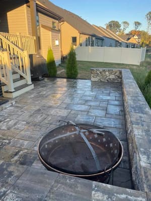 {{ custom_values.service_3 }} in {{custom_values.area_3})