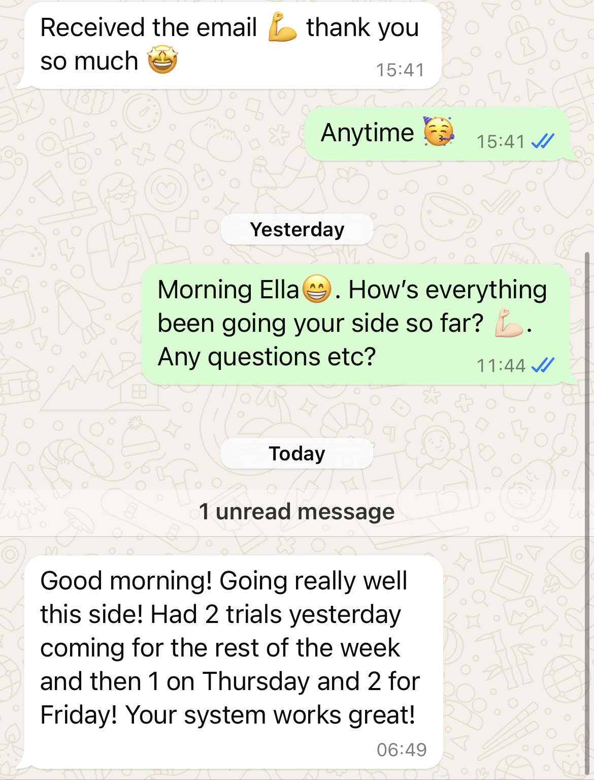 WhatsApp chat with an EasyLead client