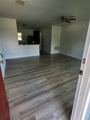 {{ custom_values.service_1 }} in {{custom_values.area_7})