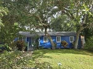 {{ custom_values.service_1 }} in {{custom_values.area_5})