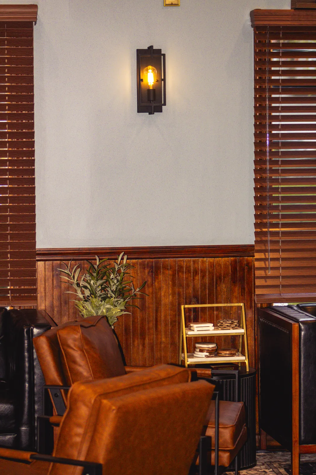 Evening ambiance in upstairs lounge