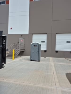 {{ custom_values.service_3 }} in {{custom_values.area_3})