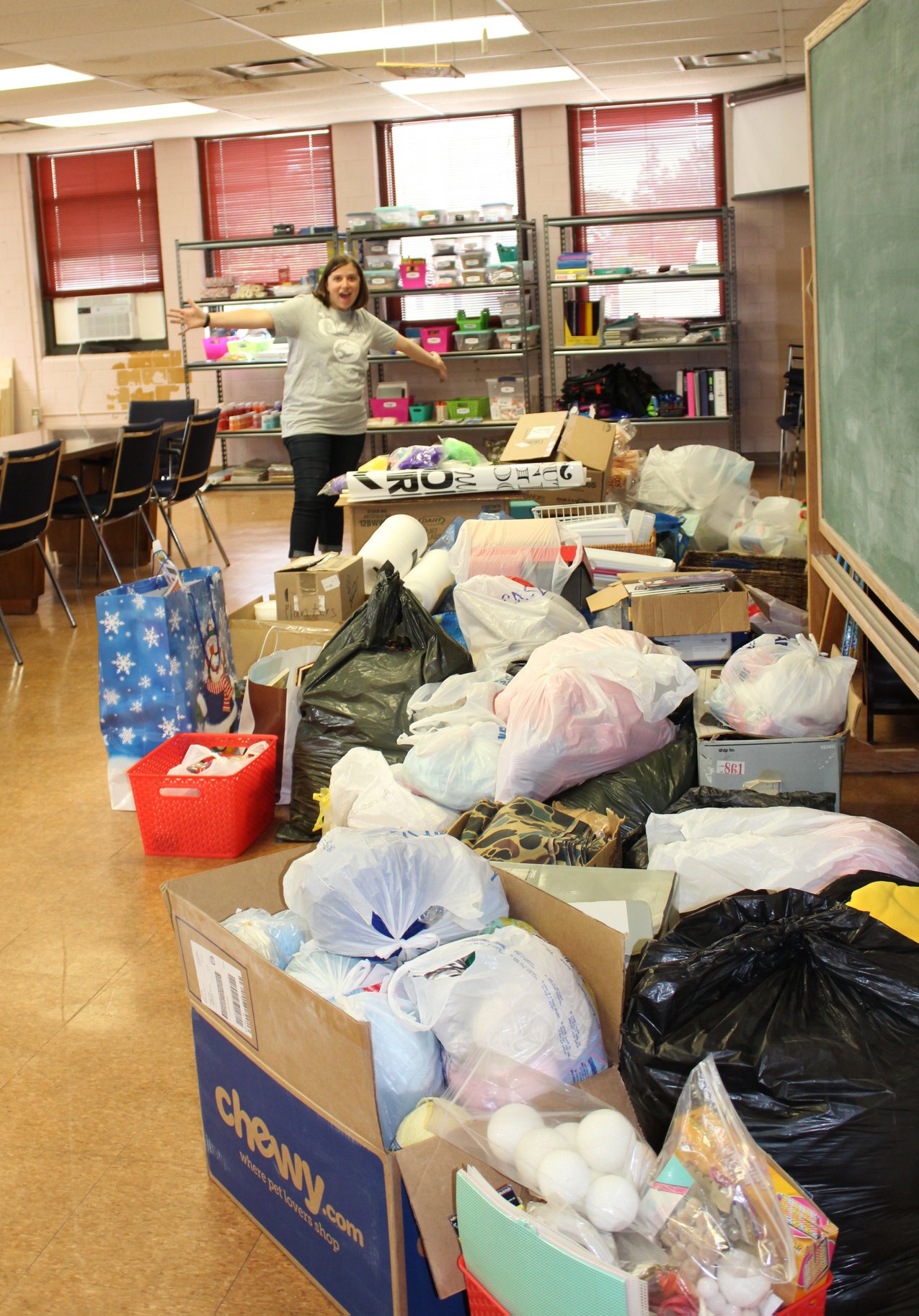 Free supply room for USD 413 teachers
