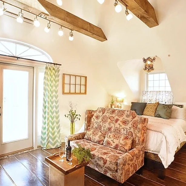 CRVInn Boutique Accommodations