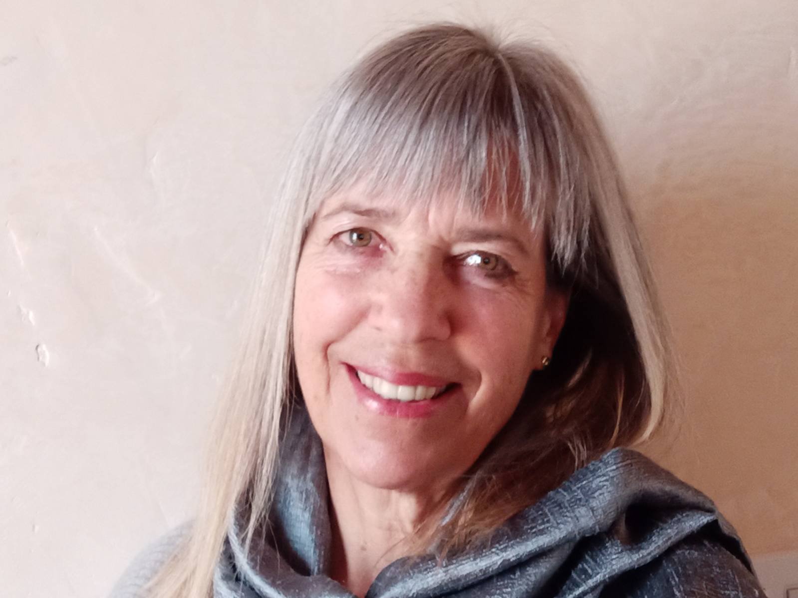 Mahara, Artist and Energy Worker