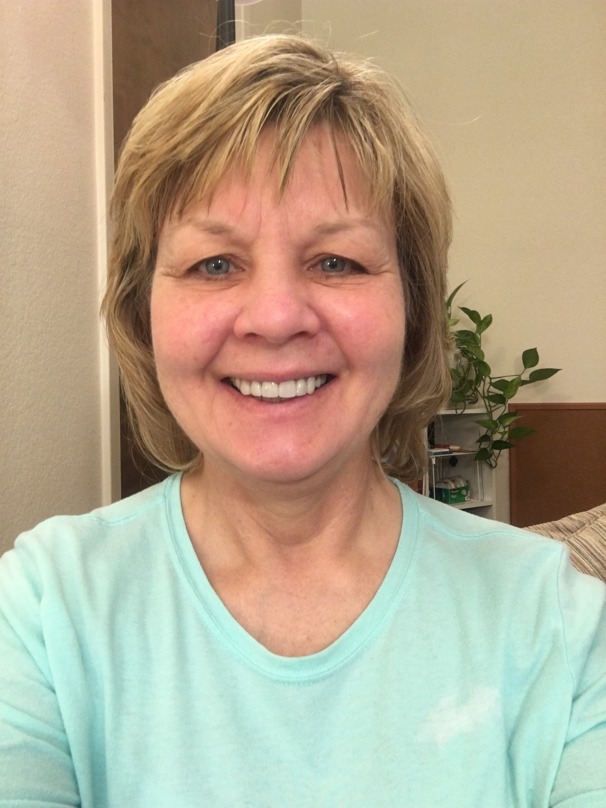 Linda, Accountant