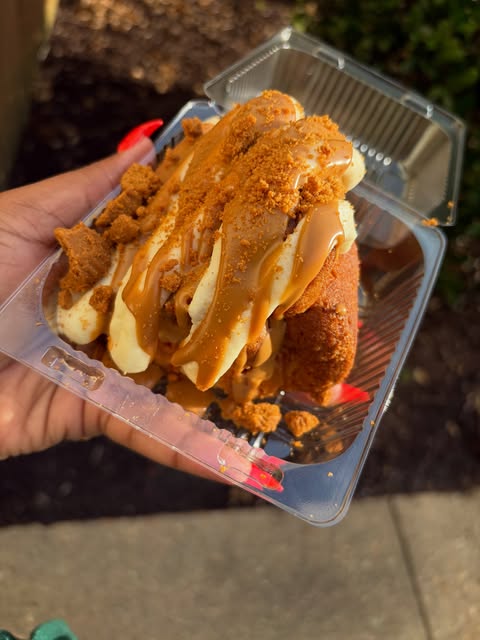 Cookie Butter Pound Cake by Chrissy