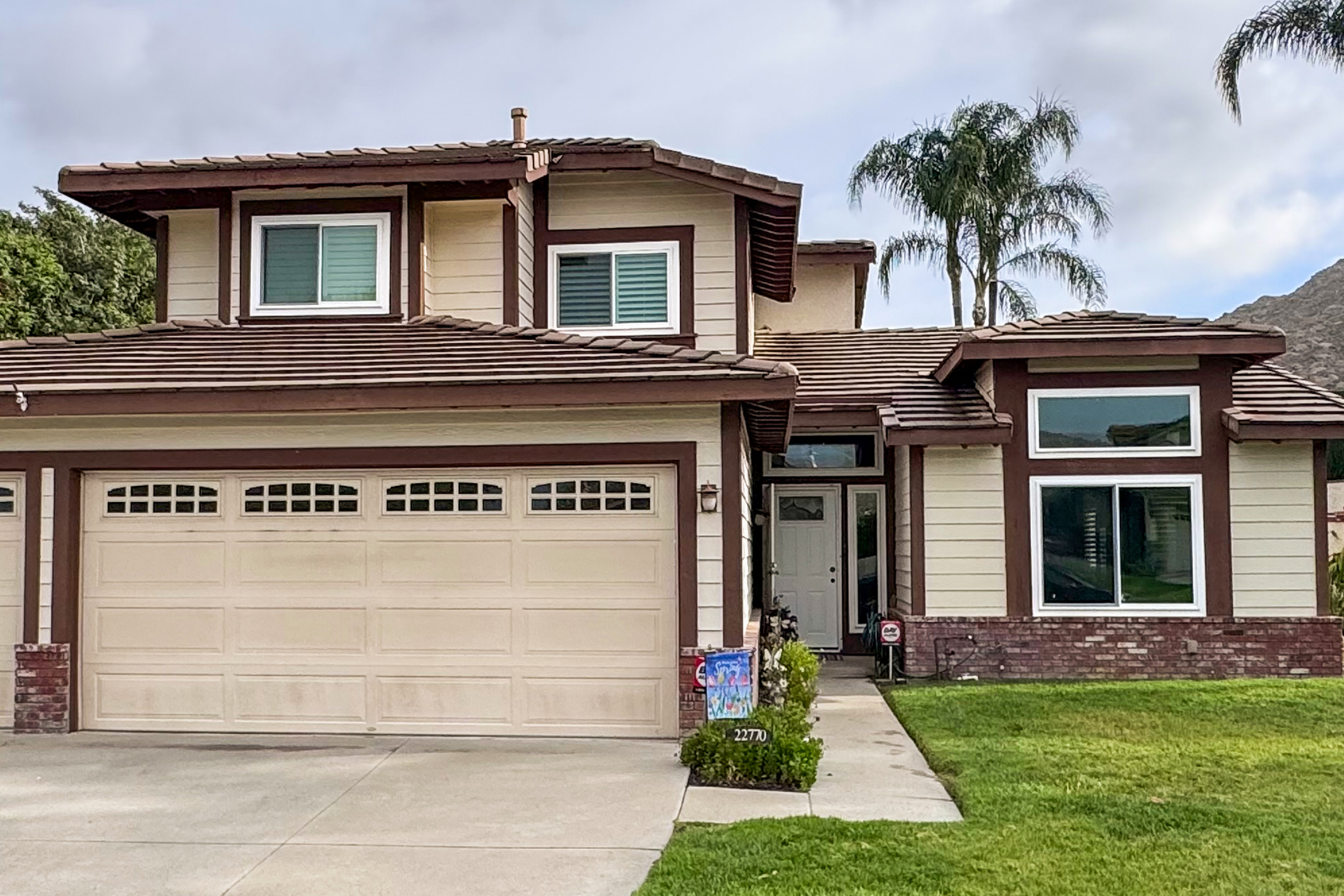 Bailes · Front elevation, before