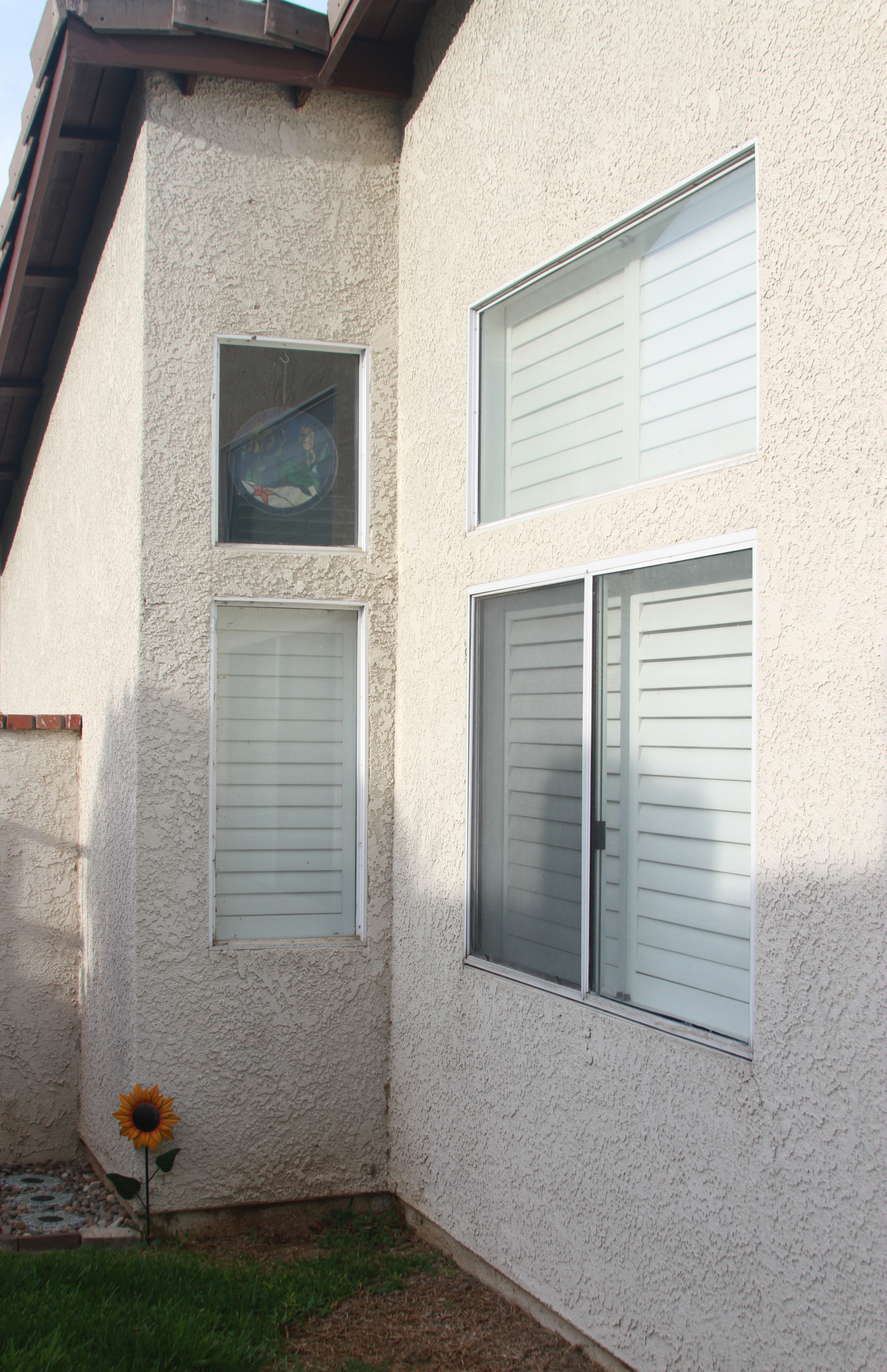 Bailes · Sunflower corner, before
