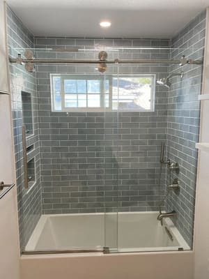 {{ custom_values.service_3 }} in {{custom_values.area_3})