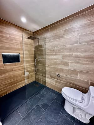 {{ custom_values.service_3 }} in {{custom_values.area_3})