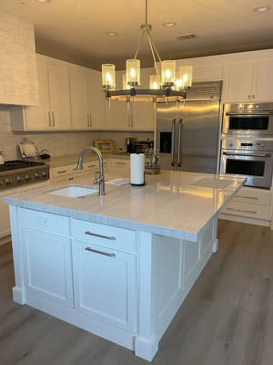 {{ custom_values.service_3 }} in {{custom_values.area_3})