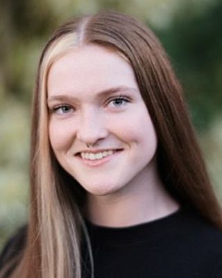 Morgan Armitage, graduate-level therapist at No Stress No Stigma in Seattle