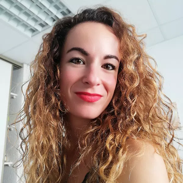 Portrait de Régine Jordan, guérisseuse de l'âme