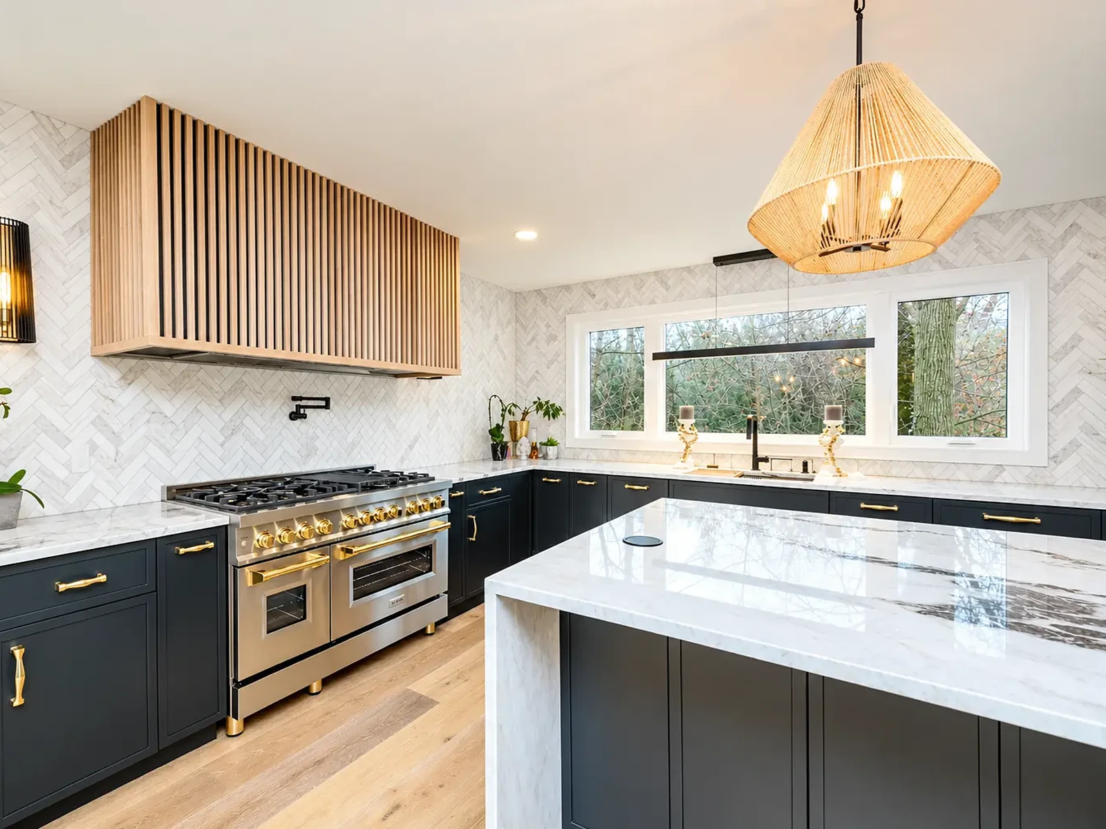 Open kitchen with a custom range hood