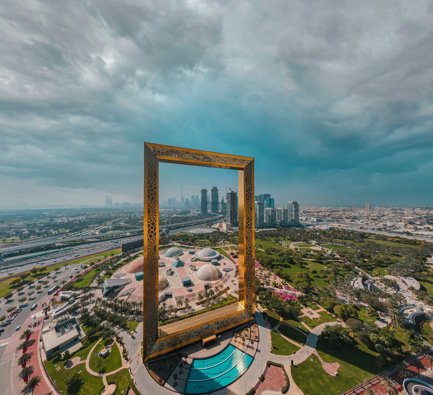 8 Days Wonders of Dubai