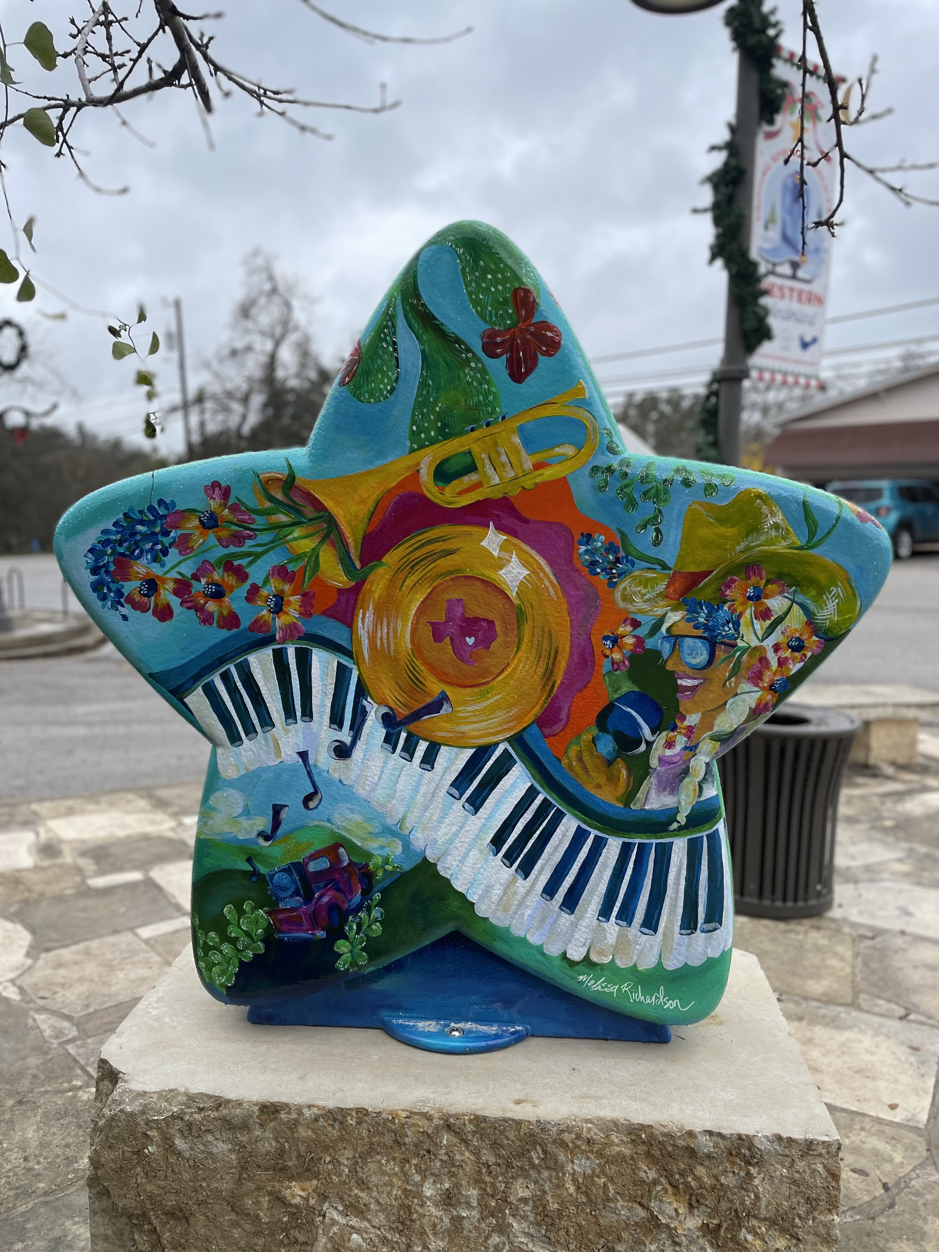 Star of Dripping Springs sculpture