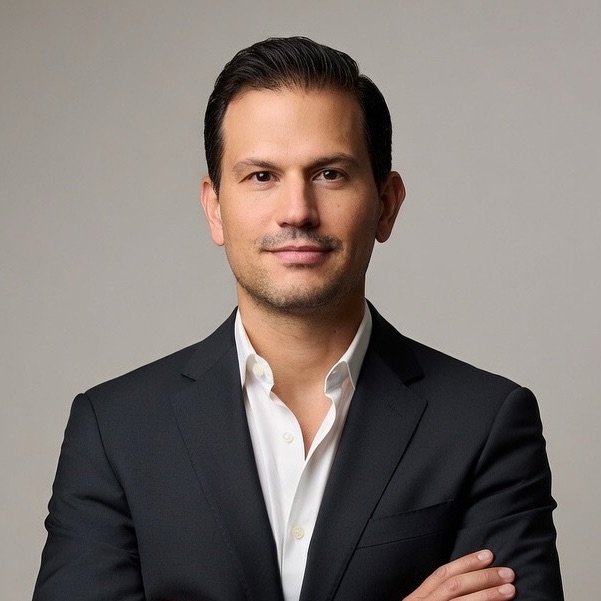 Dr. Juan Carlos Lloreda
