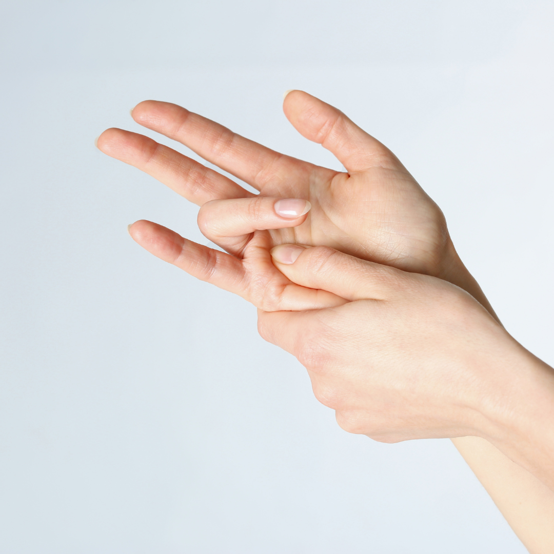 Pattanó ujj műtét