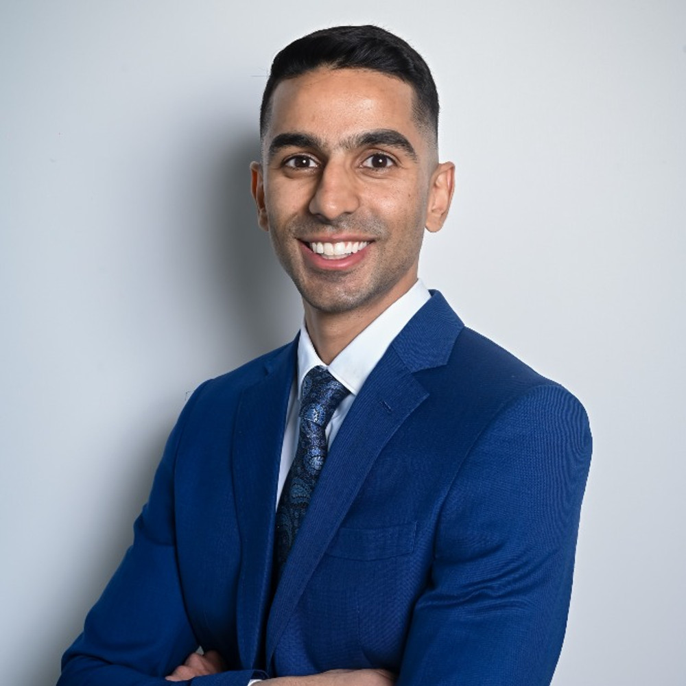 Dr. Roswin Grewal, dentist at One Dental