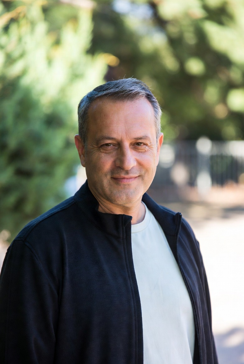 Mihai D.