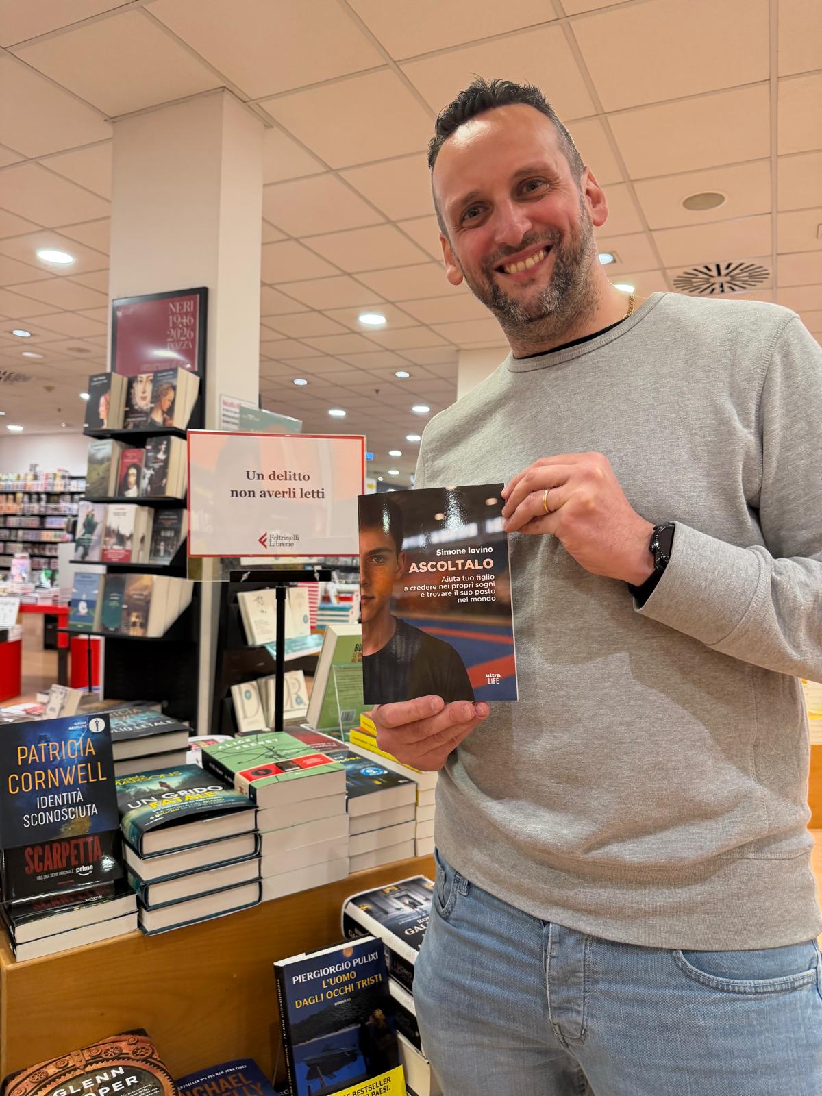 Simone Iovino, autore di ASCOLTALO