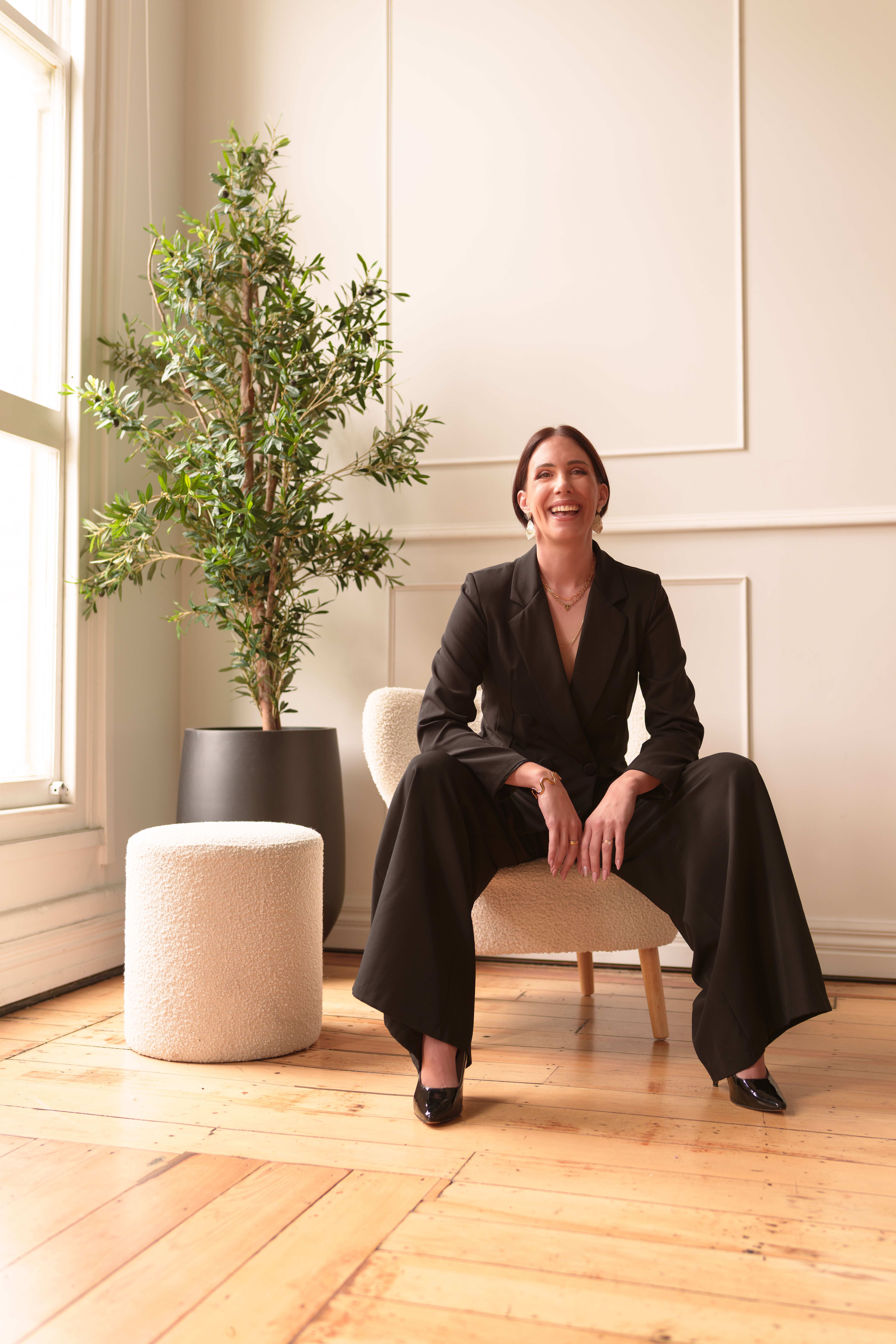 Nat Hugill Coach, providing burnout recovery for women in NZ through the Boundaries and Balance somatic reset.