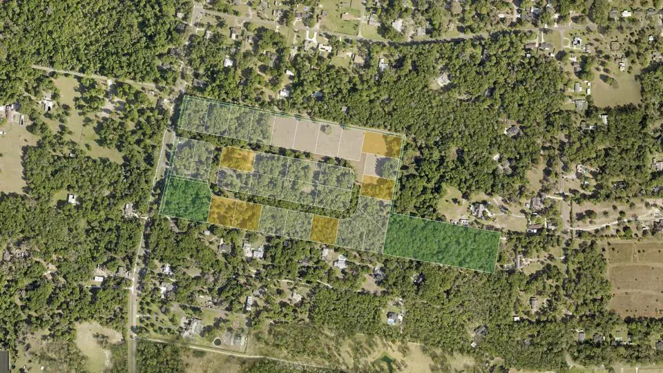 County lot lines for all 29 Heebner Acres homesites drawn over a 2024 aerial photo
