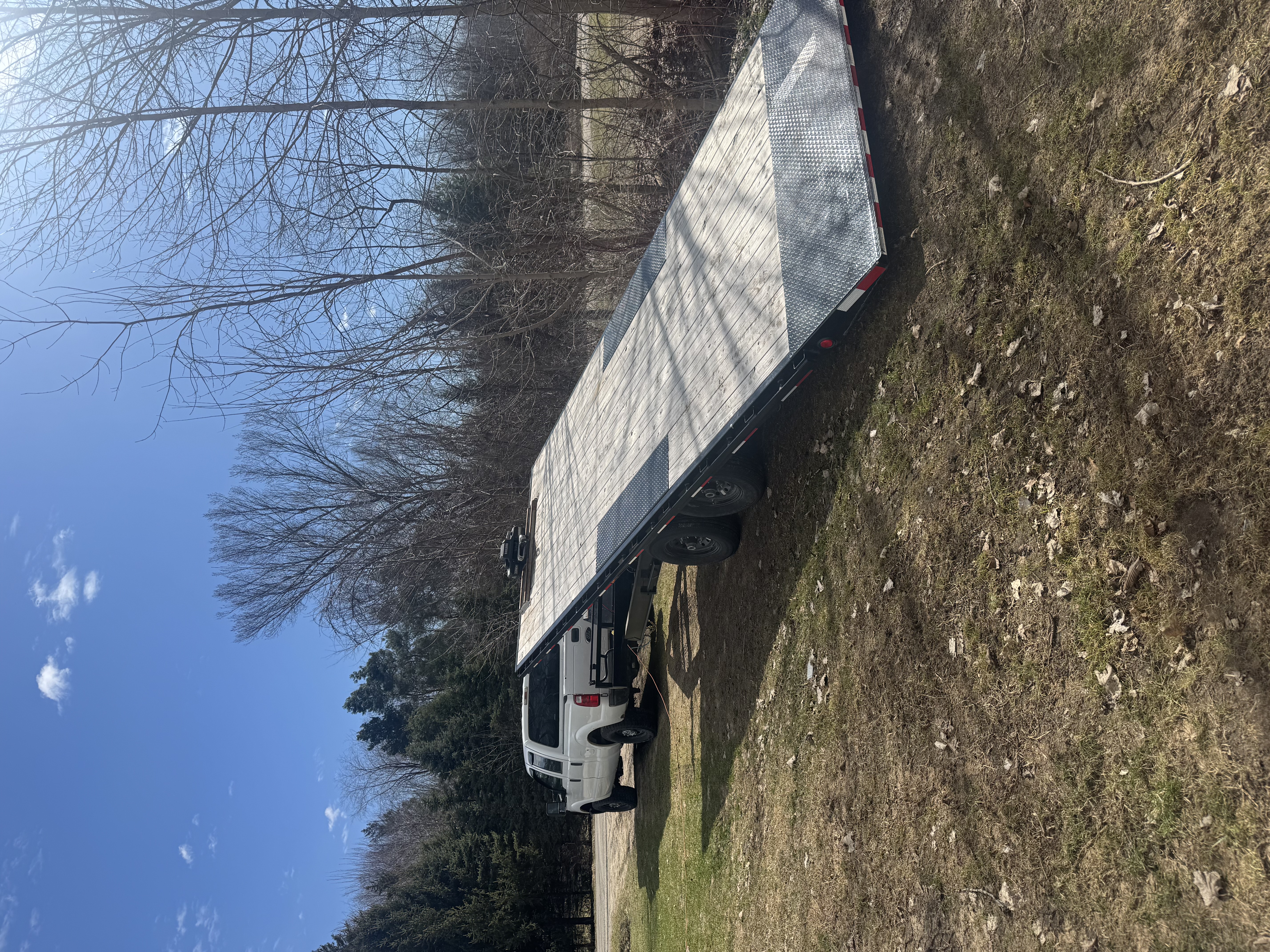 Deckover tilt trailer rental in Allendale, MI