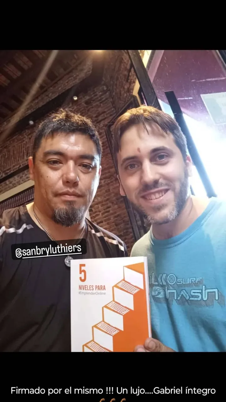 Lectora con el libro 5 Niveles