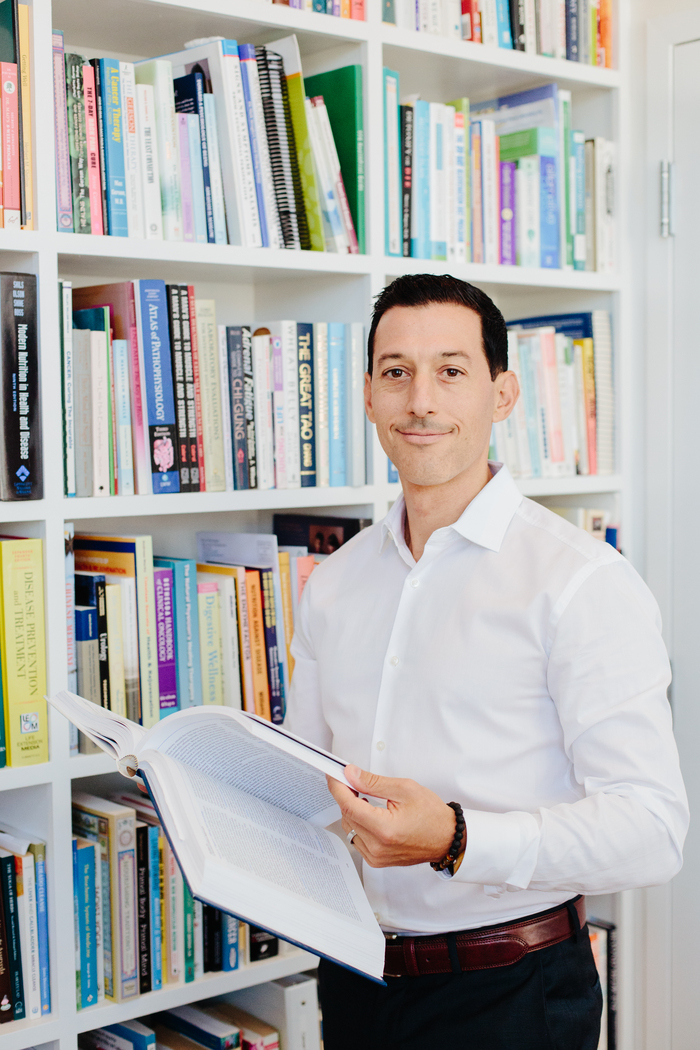 Dr. Stephen Cabral in Clinical Practice Dr. Stephen Cabral in Clinical Practice