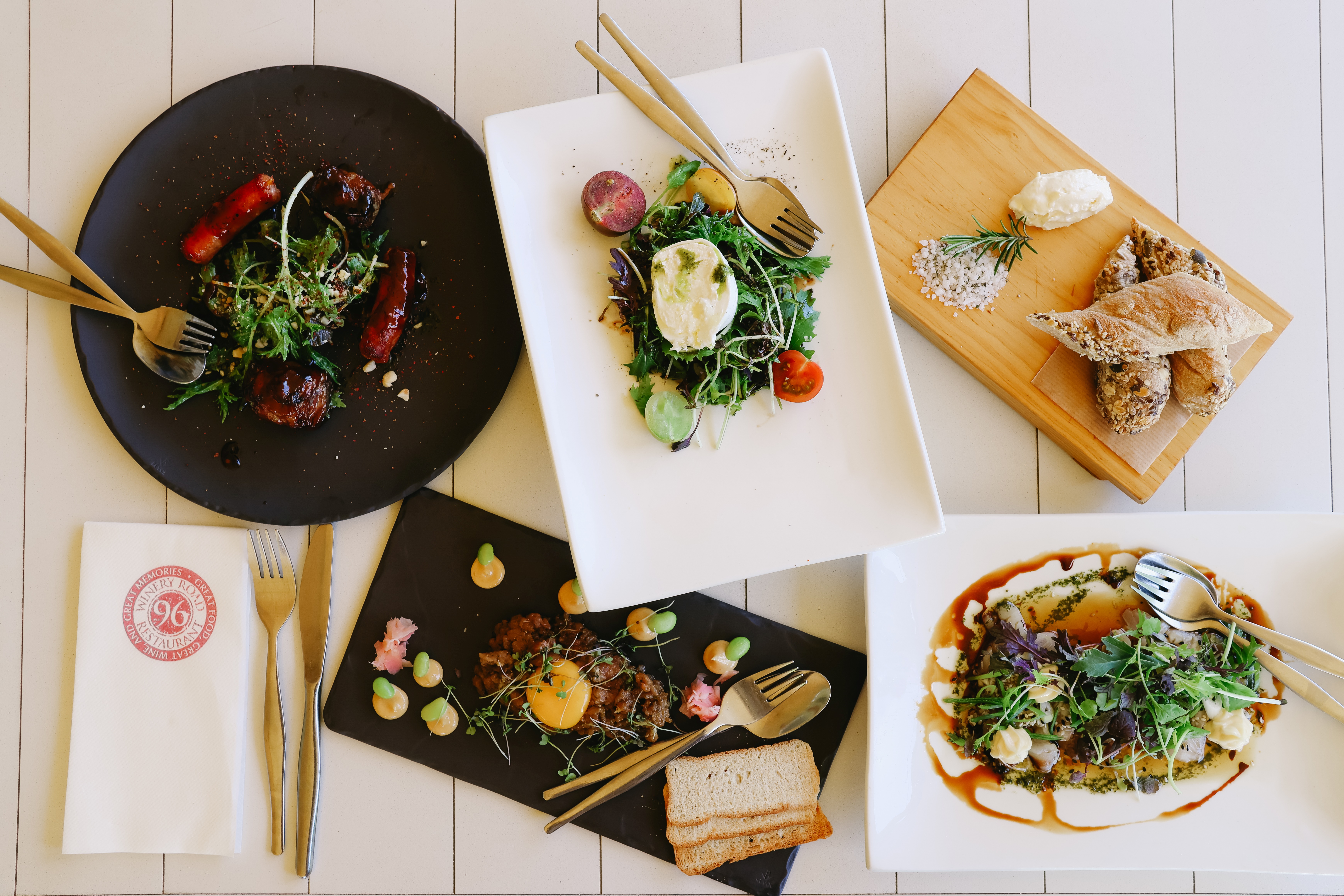 Elephant in the veld