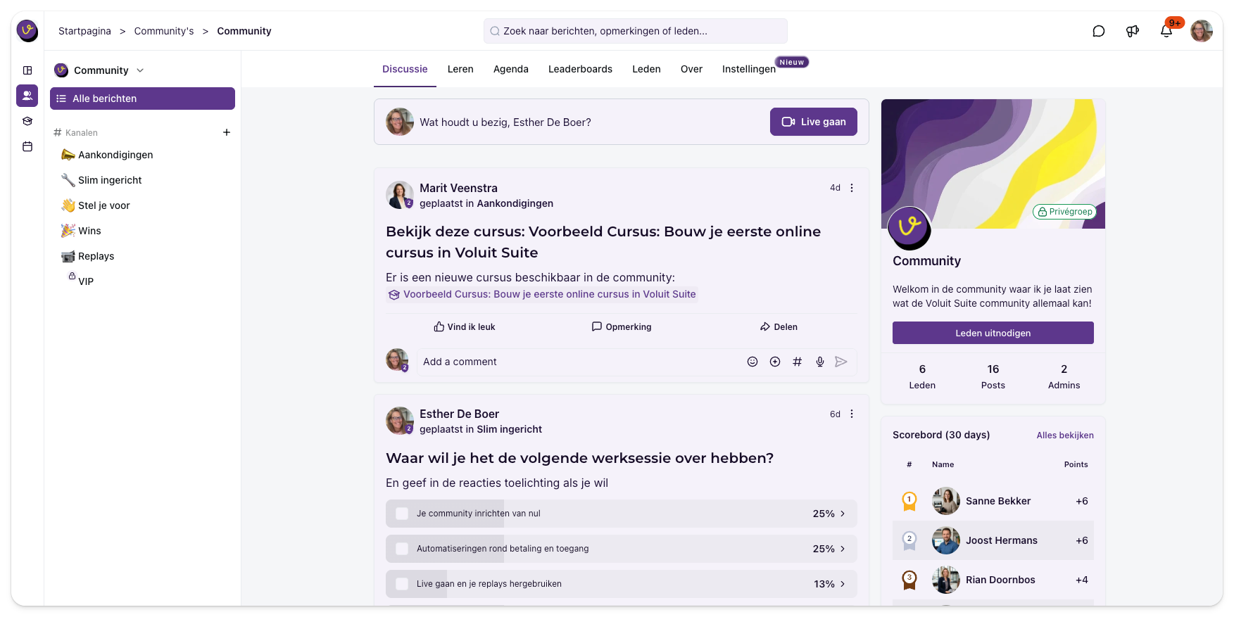De groepsfeed van een community met kanalen in de zijbalk