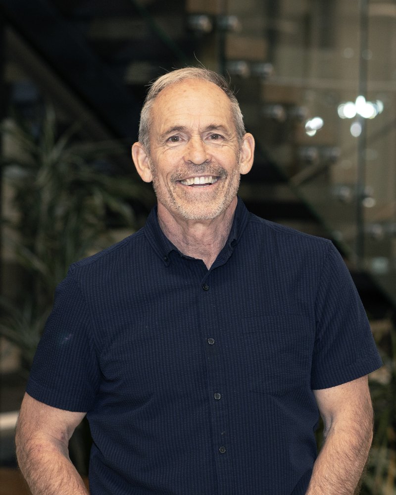 Dr. Chris Hughes