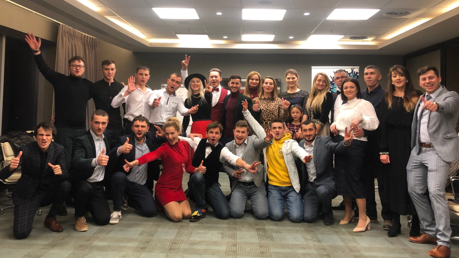 Comunitatea Weekendului Transformațional UncageX