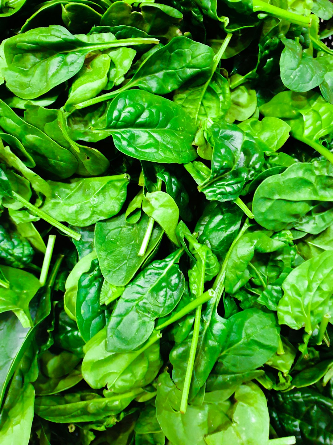 spinach, the #1 dirty dozen food for 2025