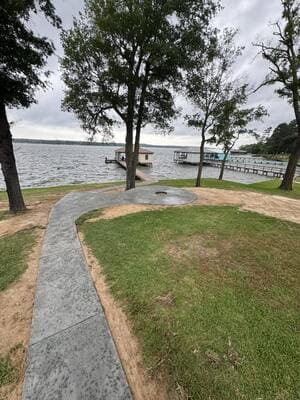 {{ custom_values.service_3 }} in {{custom_values.area_3})